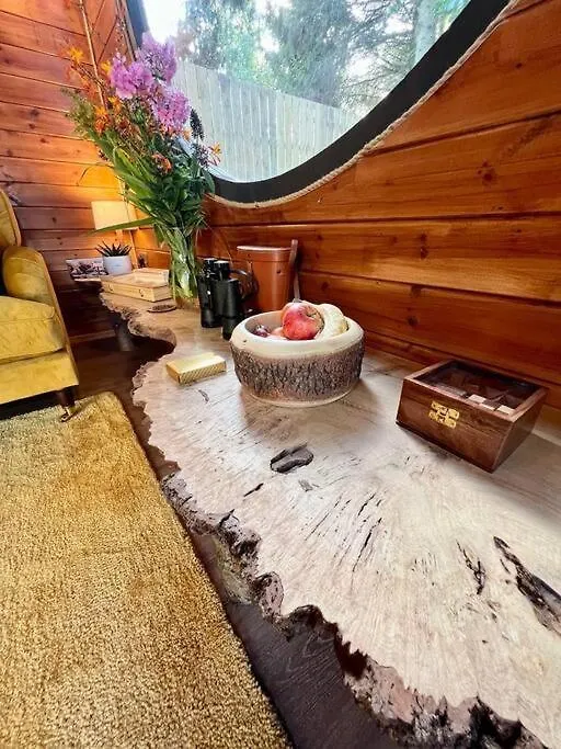 Ferienhaus The Pines Treehouse At Treetops Hideouts Richmond
